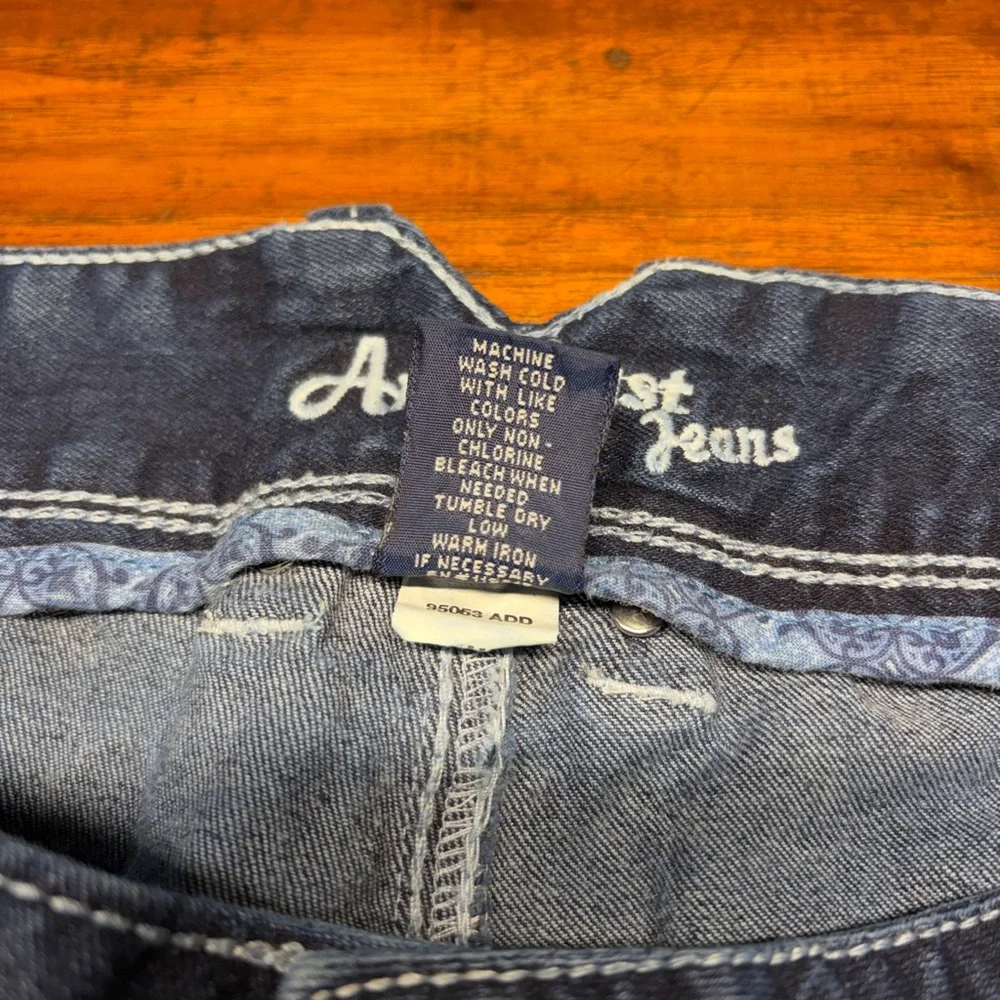 Amethyst Jeans Dark Wash Frayed‎ Hem Shorts - Picture 5 of 7